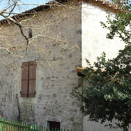 Konukevi Moulin De Chantegrolle